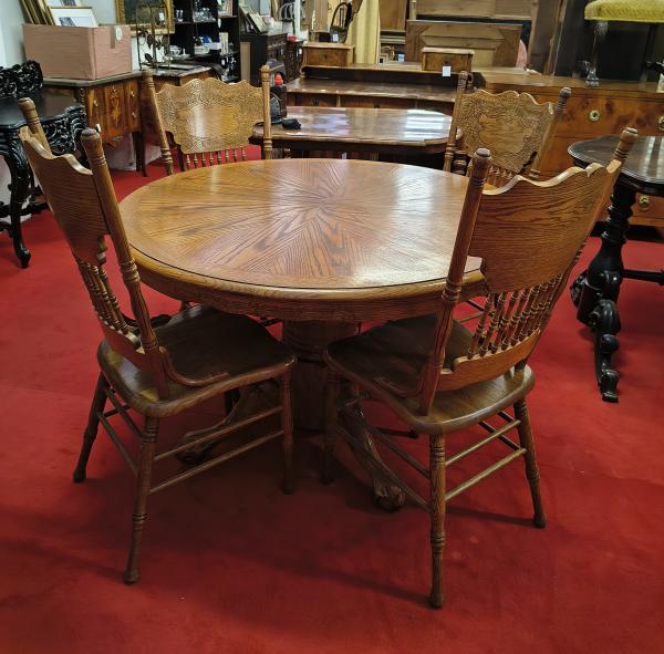 Stodola.cz - Jídelní stůl+6x židle